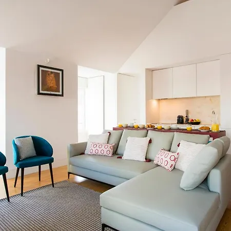 Leisure Luxury Downtown Duplex By Joivy