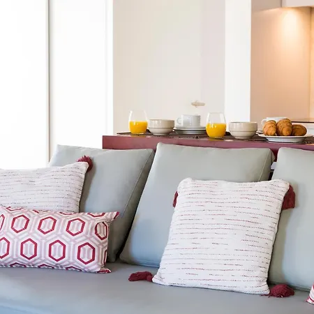 Leisure Luxury Downtown Duplex By Joivy * Lisbon
