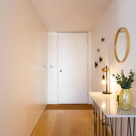 Leisure Luxury Downtown Duplex By Joivy * Lisbon